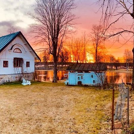 Romantic Spa Villa With Fireplace By The Lake Stjarnsund Luaran gambar