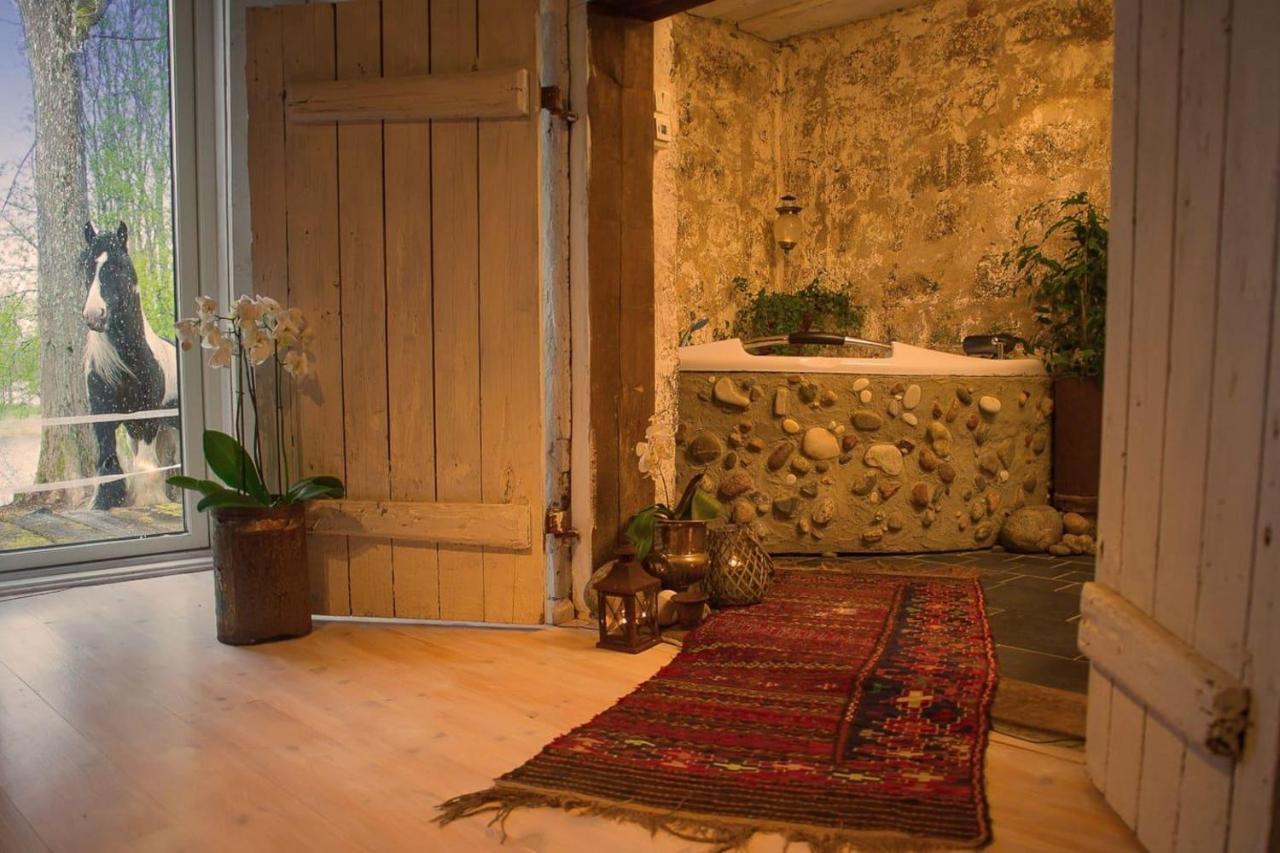 Romantic Spa Villa With Fireplace By The Lake Stjarnsund Luaran gambar