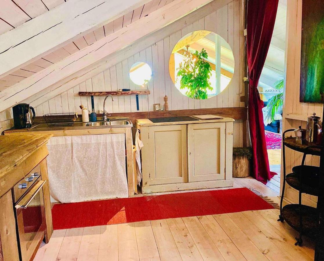 Romantic Spa Villa With Fireplace By The Lake Stjarnsund Luaran gambar