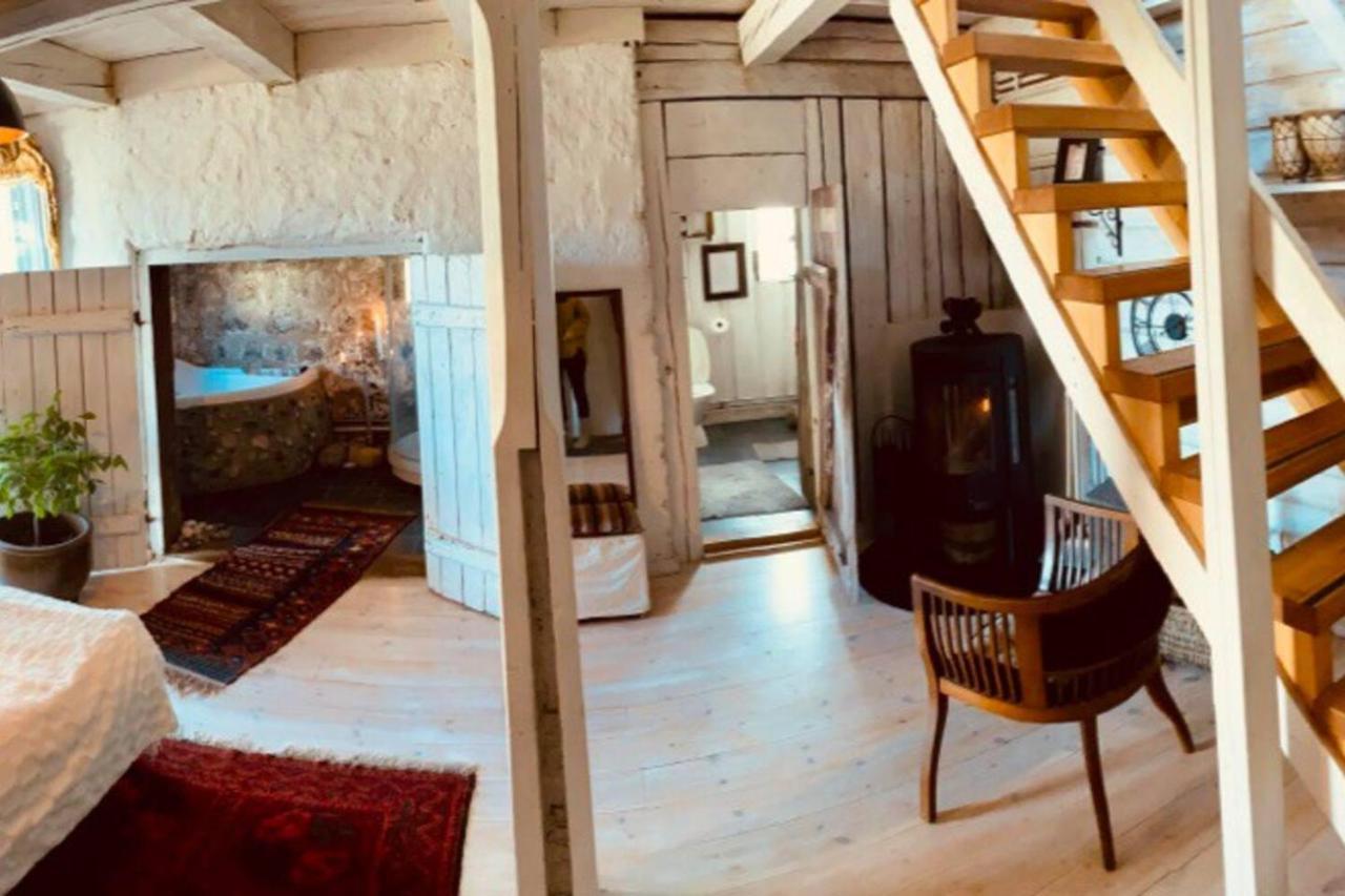 Romantic Spa Villa With Fireplace By The Lake Stjarnsund Luaran gambar