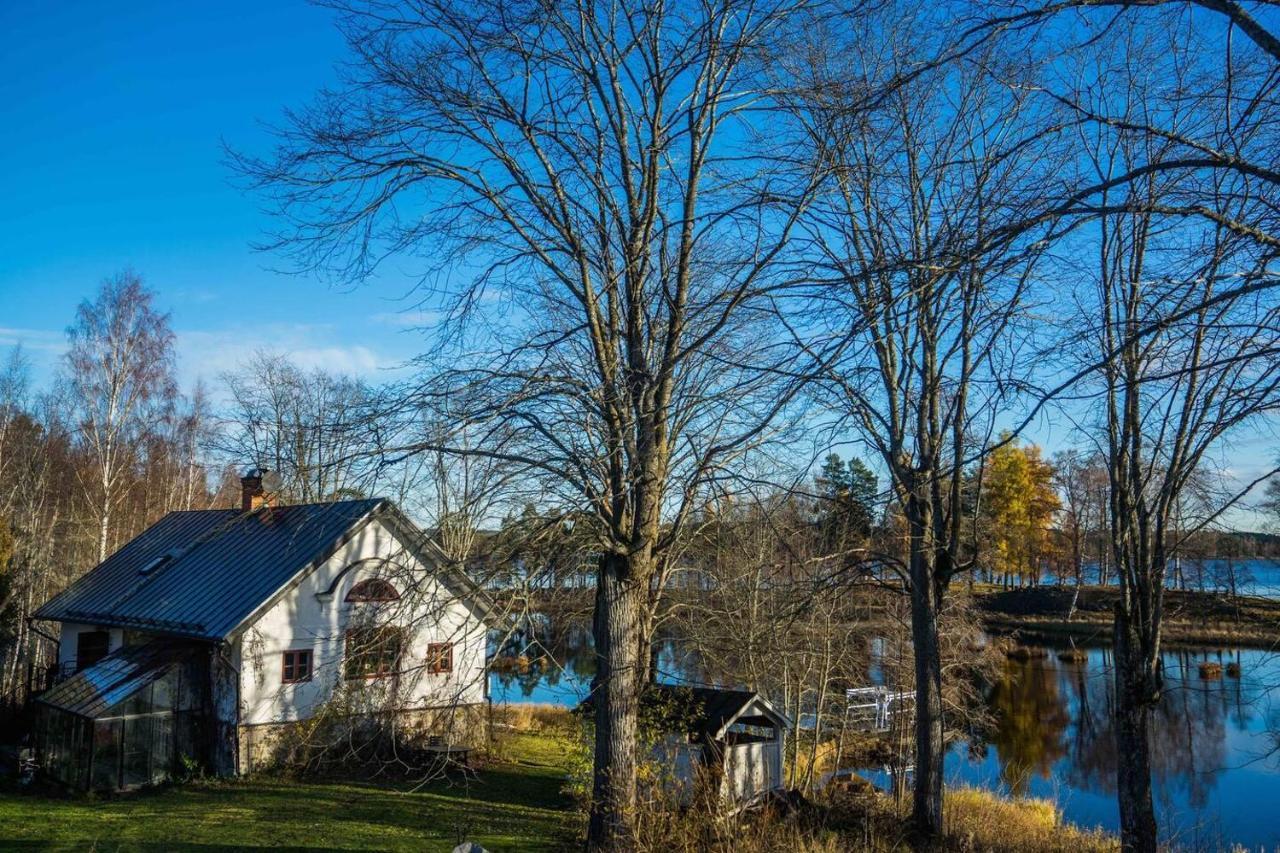 Romantic Spa Villa With Fireplace By The Lake Stjarnsund Luaran gambar