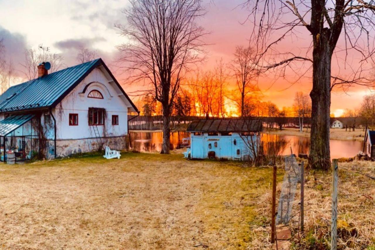 Romantic Spa Villa With Fireplace By The Lake Stjarnsund Luaran gambar