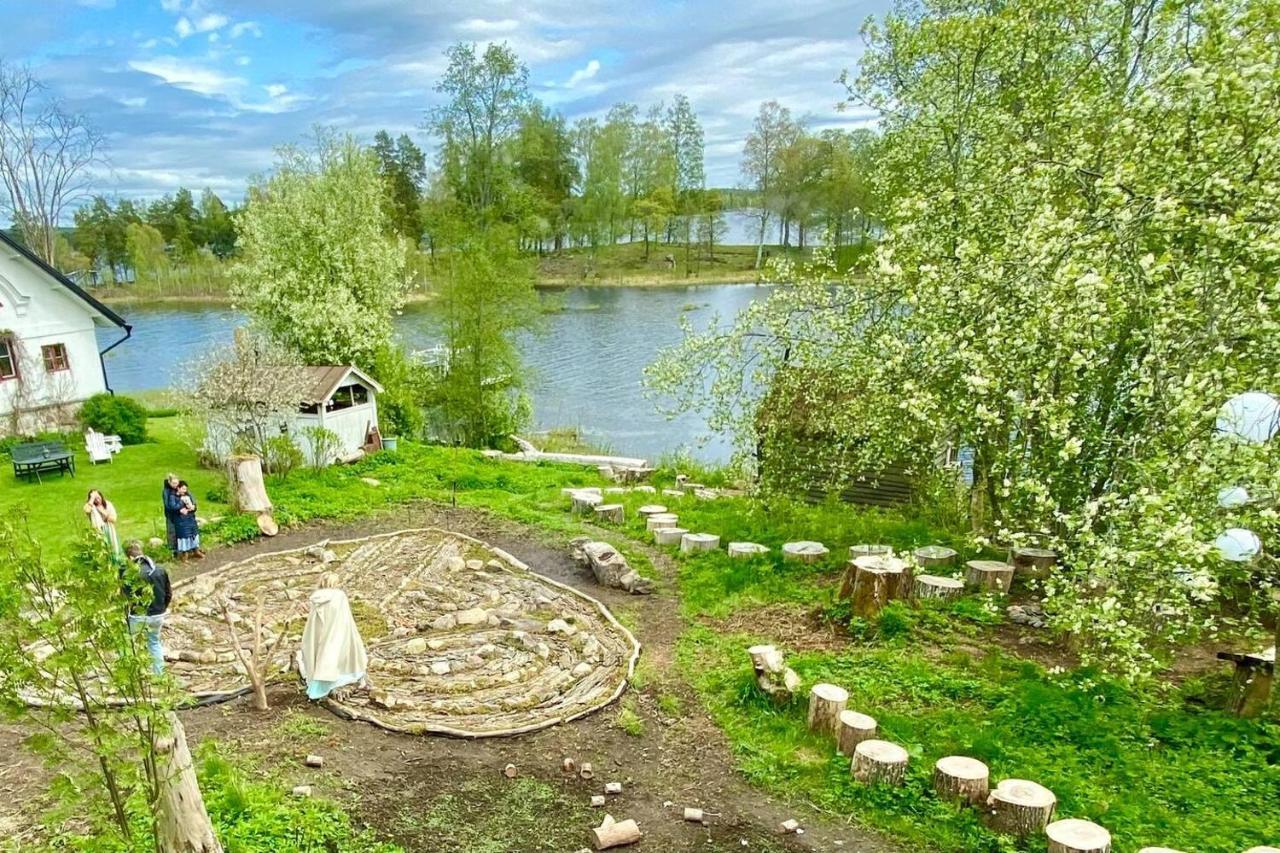 Romantic Spa Villa With Fireplace By The Lake Stjarnsund Luaran gambar